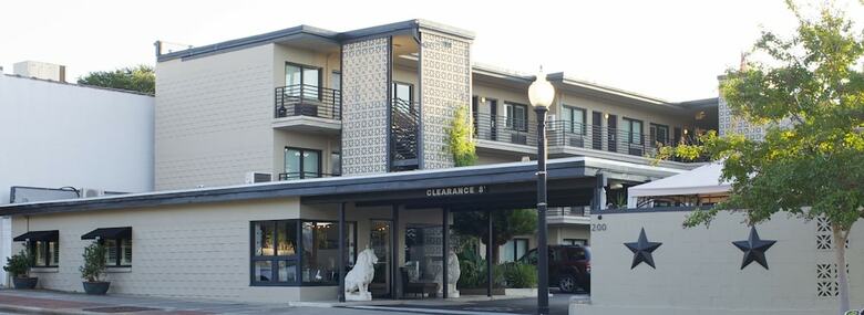 Motel Sole Inn And Suites