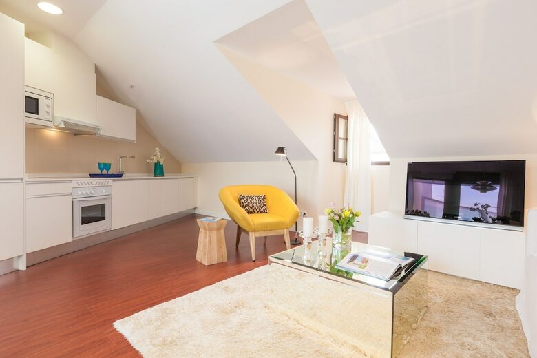 Home Club San Joaqu�n Apartments