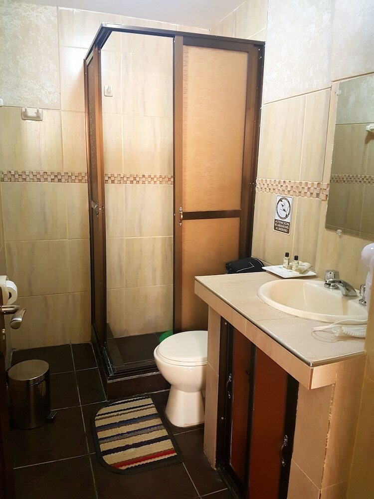 Las Tholas Hotel