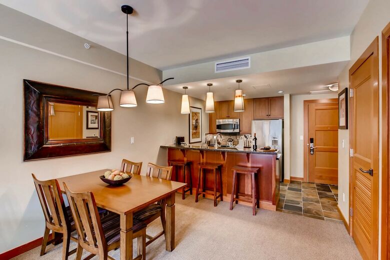 Capitol Peak Lodge By Snowmass Mountain Lodging
