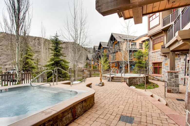 Capitol Peak Lodge By Snowmass Mountain Lodging