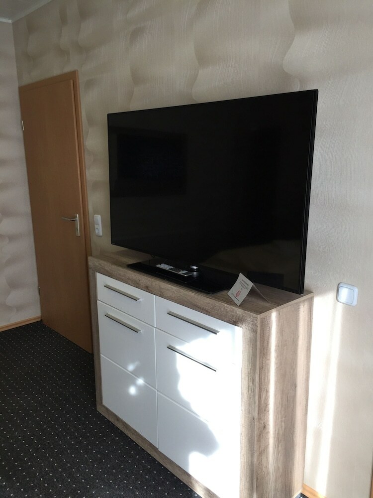 Hotel Holl