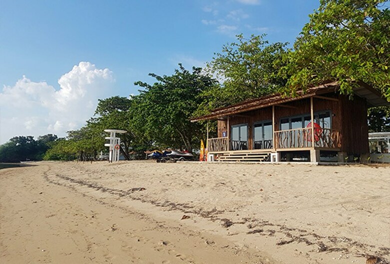 Hotel Crusoe Cabins