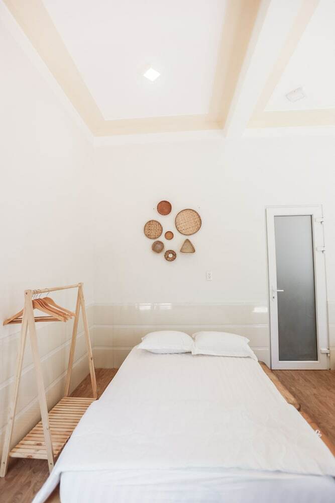 Hostal Bisou de La Riviere - Hostel