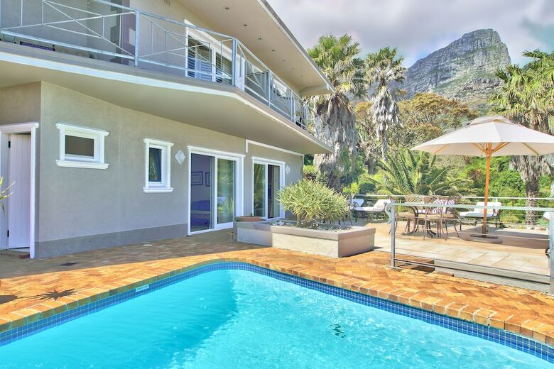 Hotel Ocean View House