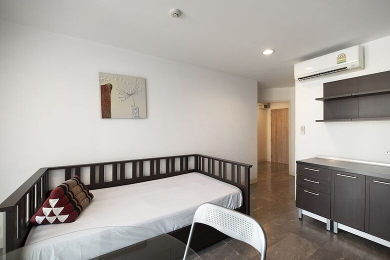 Hotel Capital O Oyo 737 Beyond Suite Rama8
