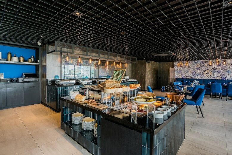 Hotel The Key Premier Sukhumvit By Compass Hospitality