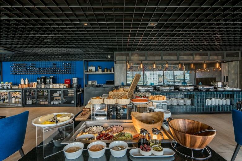 Hotel The Key Premier Sukhumvit By Compass Hospitality
