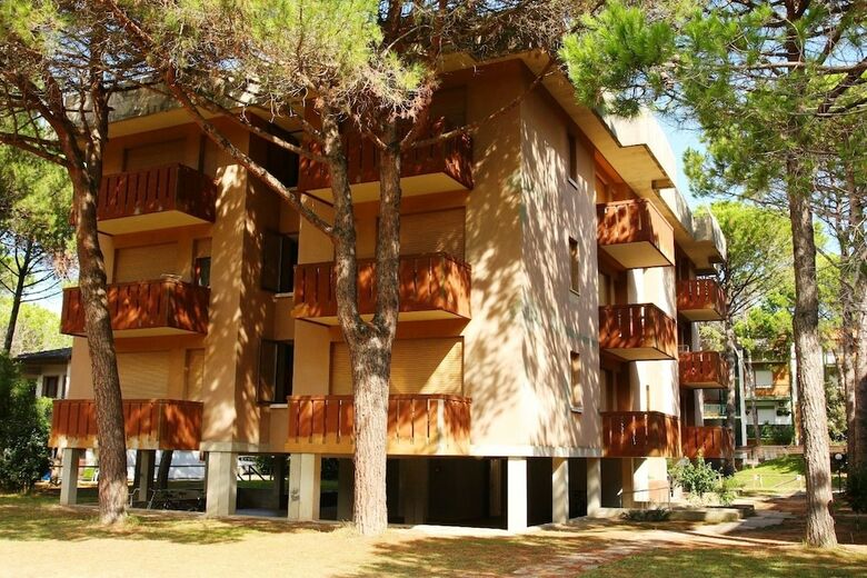 Apartamento Condominio Corinzia