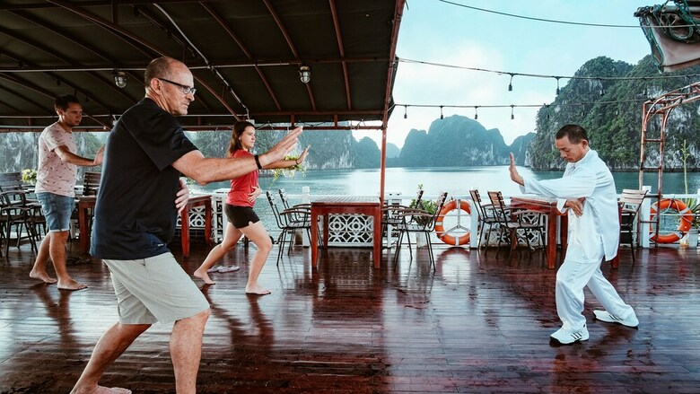 Renea Cruises Halong