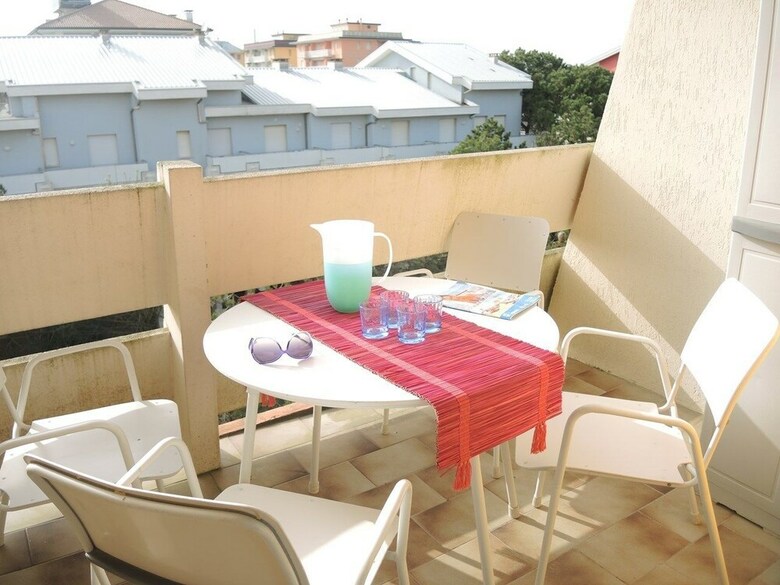 Apartamento Condominio Carina