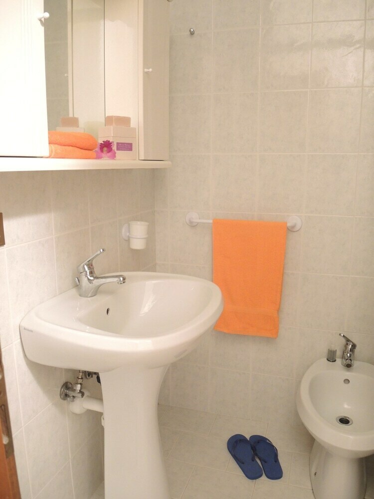 Apartamento Condominio Carina