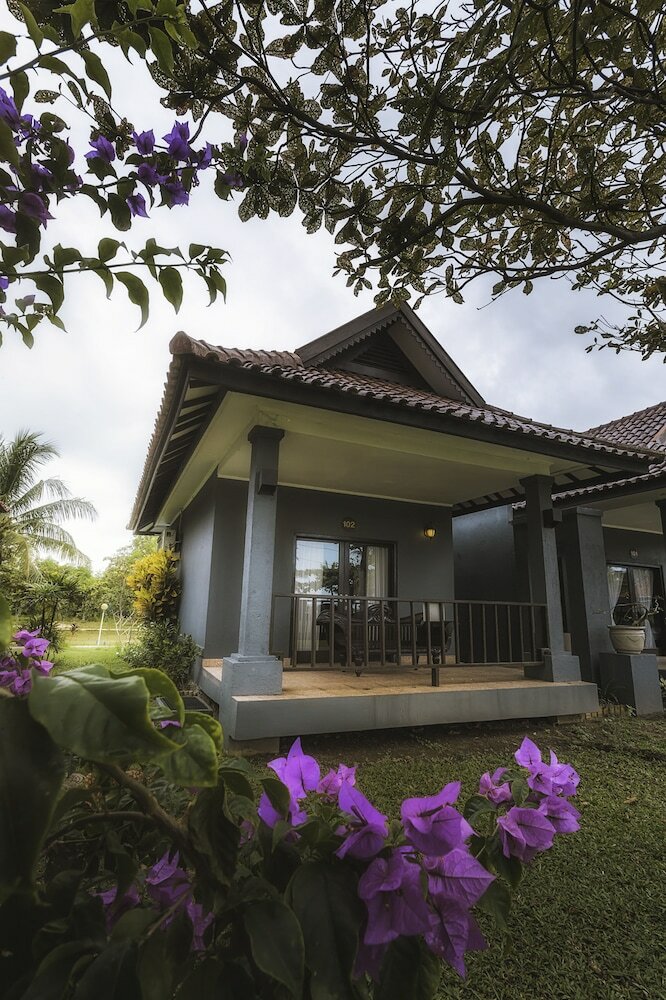 Hotel Lorin Belitung Beach Resort