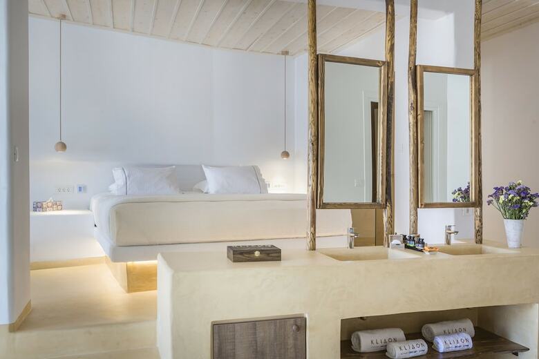 Hotel Klidon Dreamy Living Suites