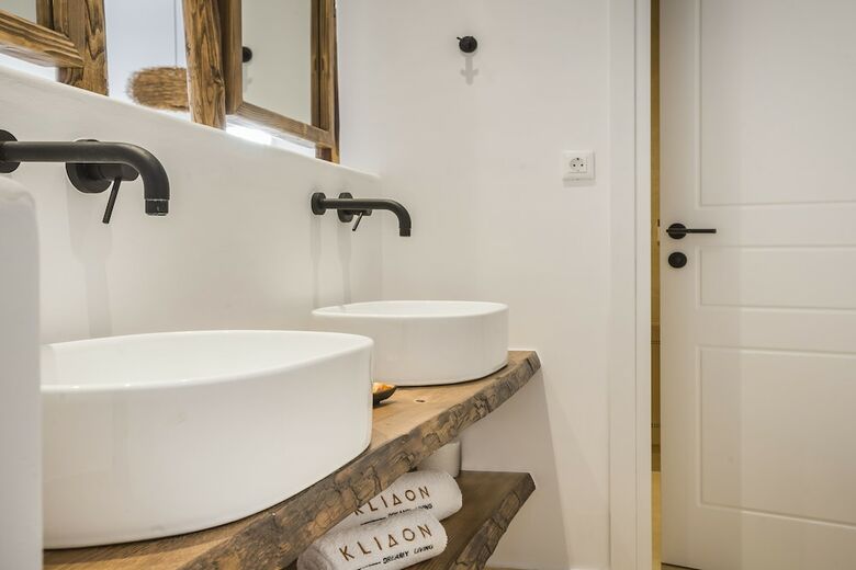 Hotel Klidon Dreamy Living Suites