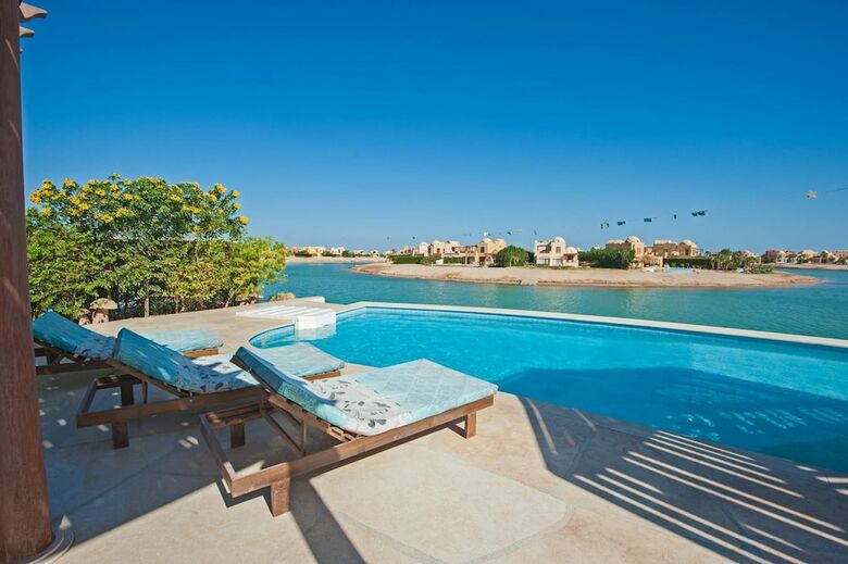 Villa In El Gouna With Pool