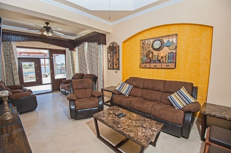 Villa In El Gouna With Pool