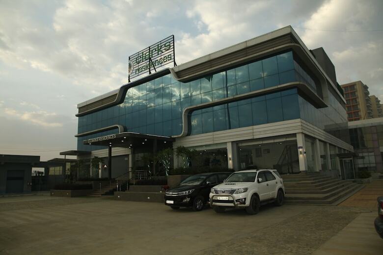 Hotel Clarks Residences Vrindavan