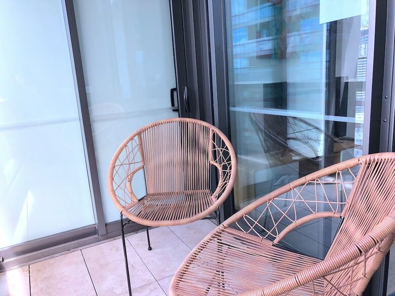 Pride Docklands Waterfront Apartment City View