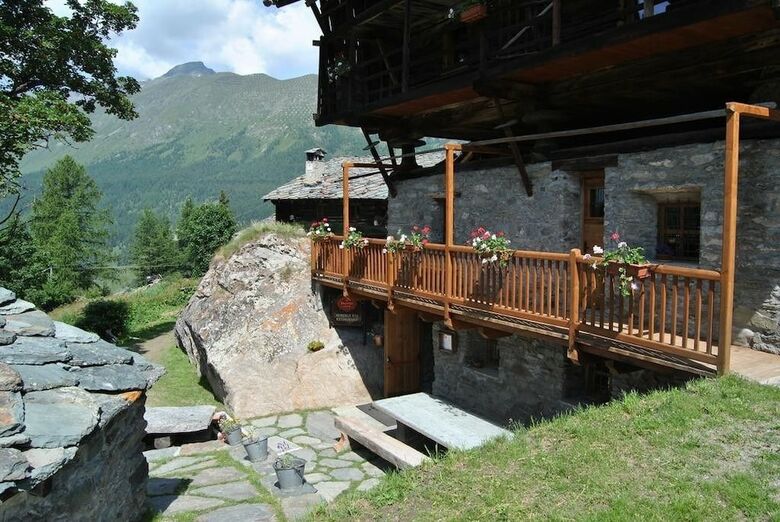 Hotel Frantze Le Rascard 1721