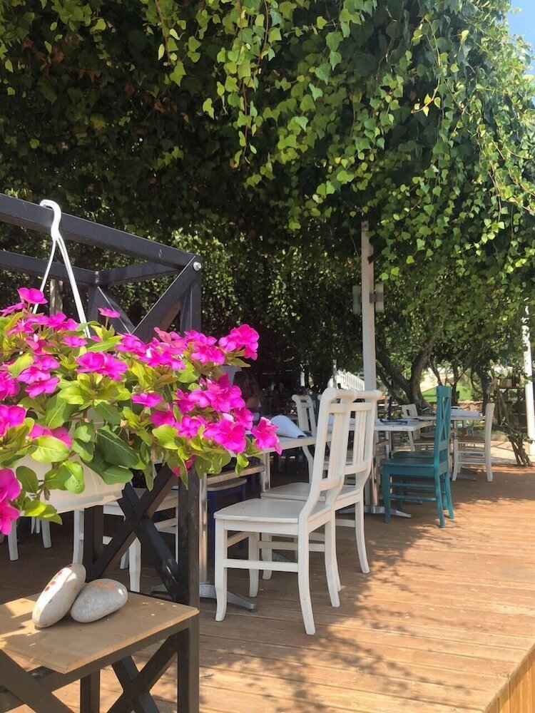 Hotel Drymades Resort