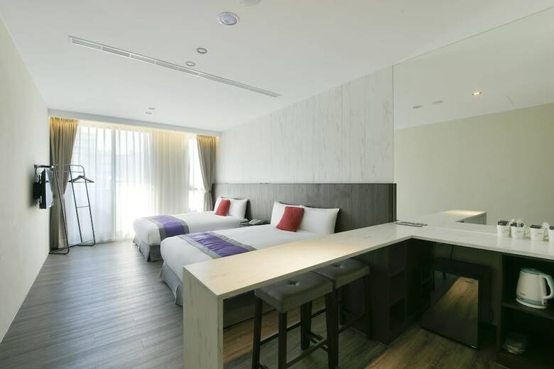 Hotel Hsr Hesper - Taichung
