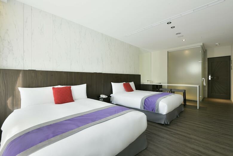Hotel Hsr Hesper - Taichung