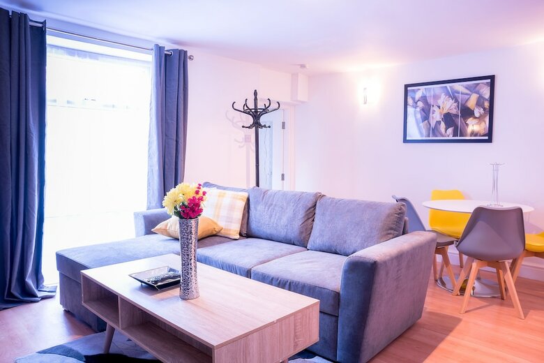 Ykp Apartments - Mornington Crescent
