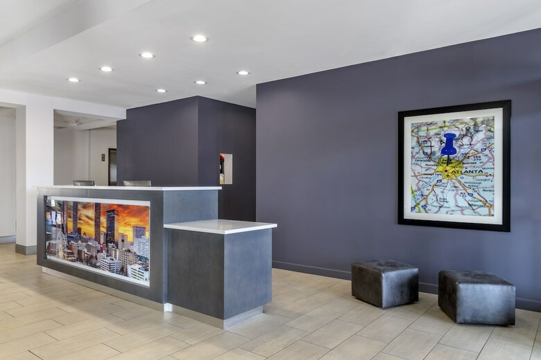 Hotel Comfort Suites Mcdonough Atlanta South