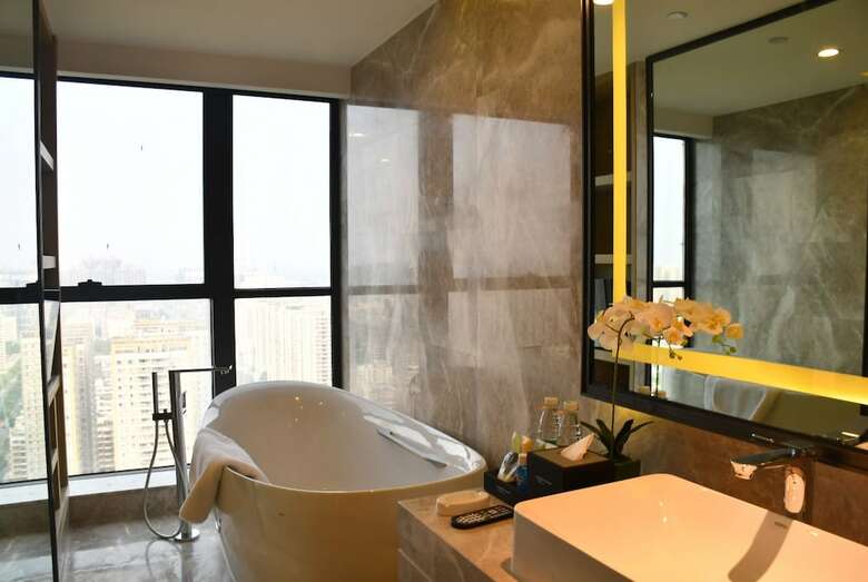 Hotel Wyndham Grand Maoming