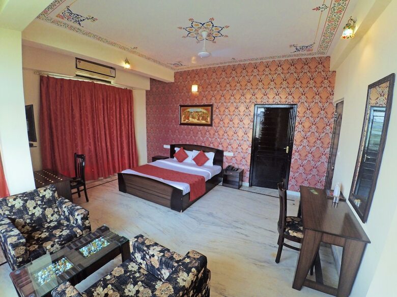 Hotel The Lake View Palace