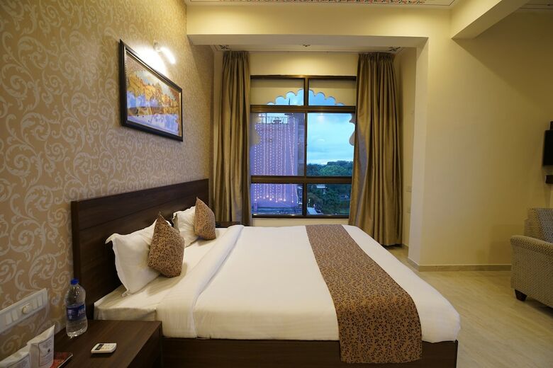 Hotel The Lake View Palace