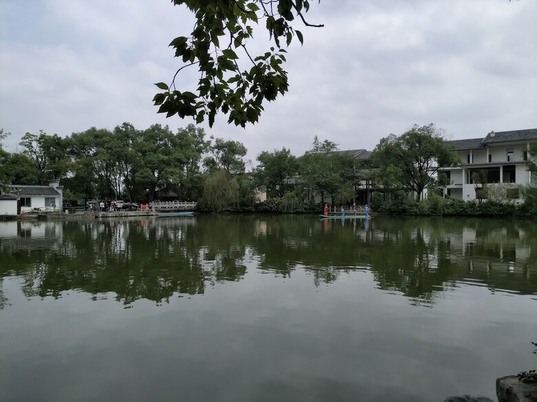 Villa Fanglian Lake Holiday Resort
