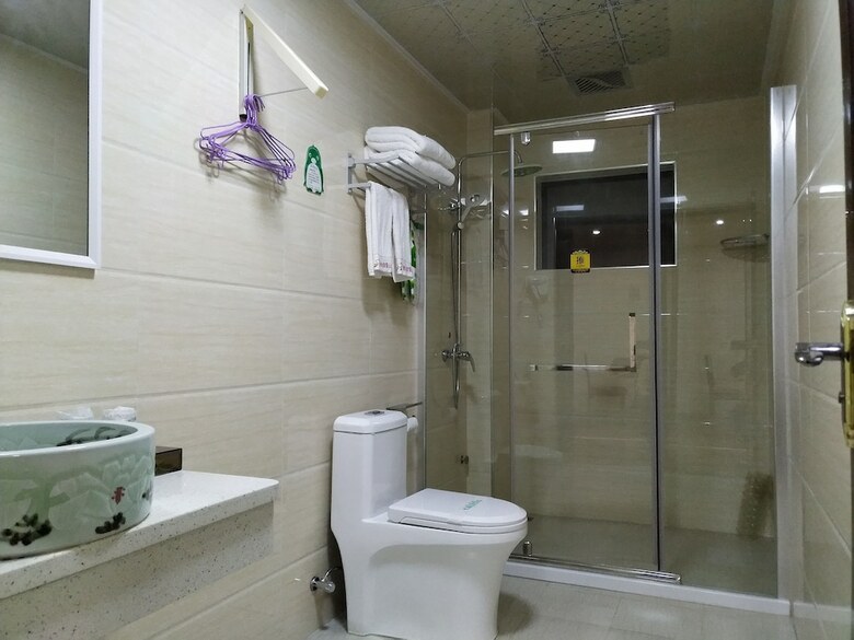 Villa Fanglian Lake Holiday Resort