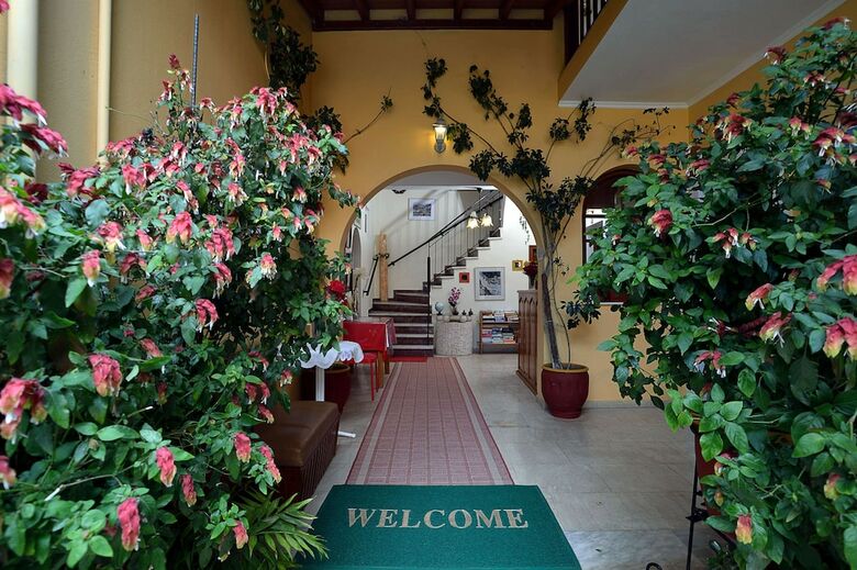 Villa Eleni Apartments