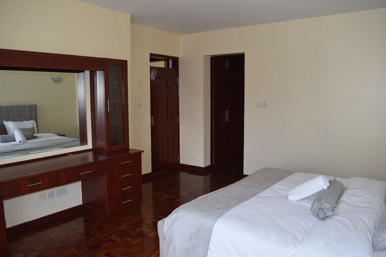 Apartamentos Westside Residency