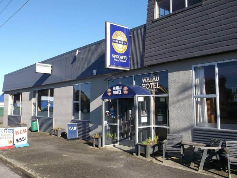 Motel Waiau Hotel
