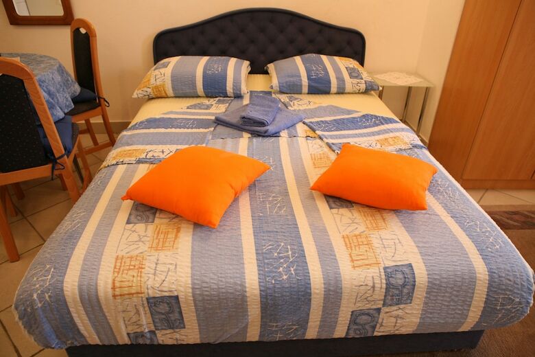 Apartamentos Sea Front Stone House