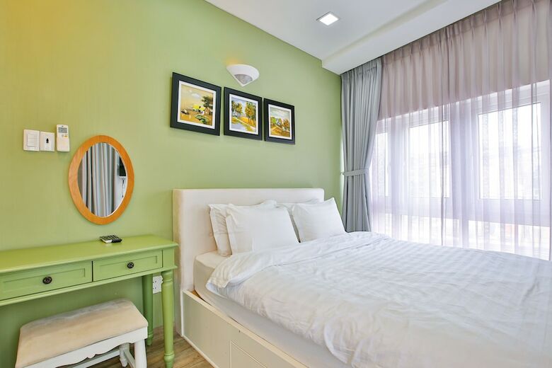 Sunflower Boutique Studio Apartment