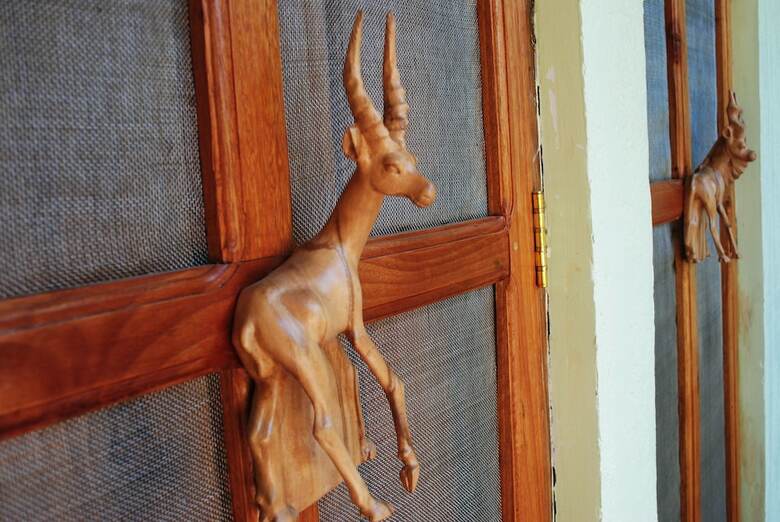 Bed & Breakfast Saruni River Lodge
