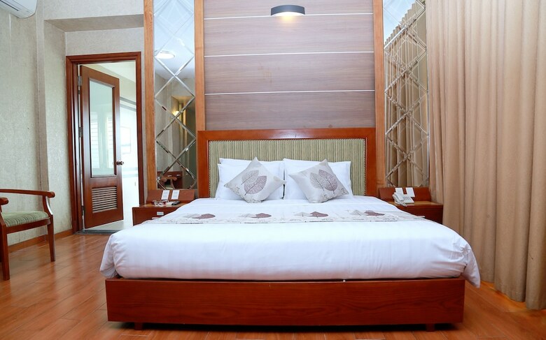 Green Hotel
