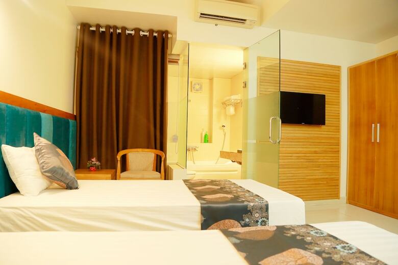 Green Hotel