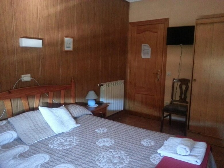 Hostal La Collada De Aralla