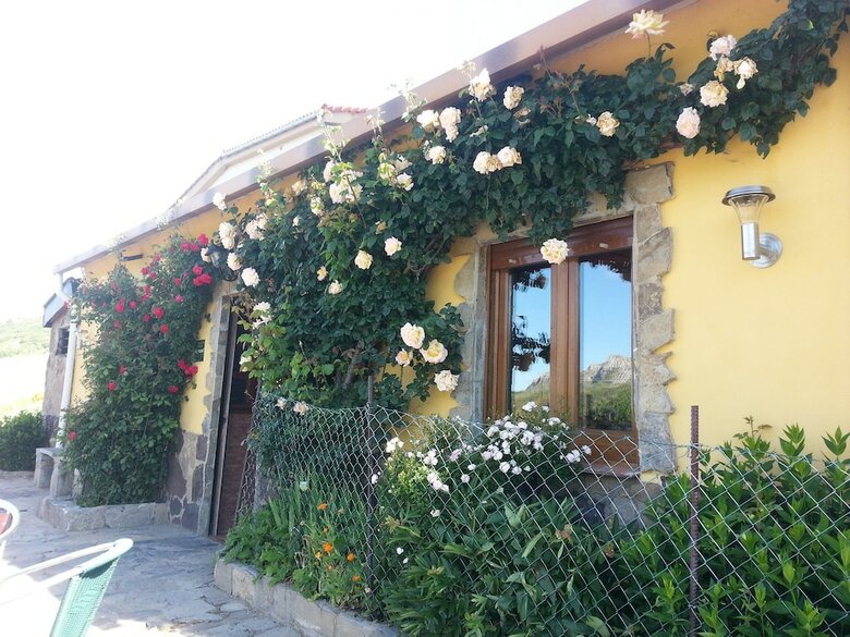 Hostal La Collada De Aralla
