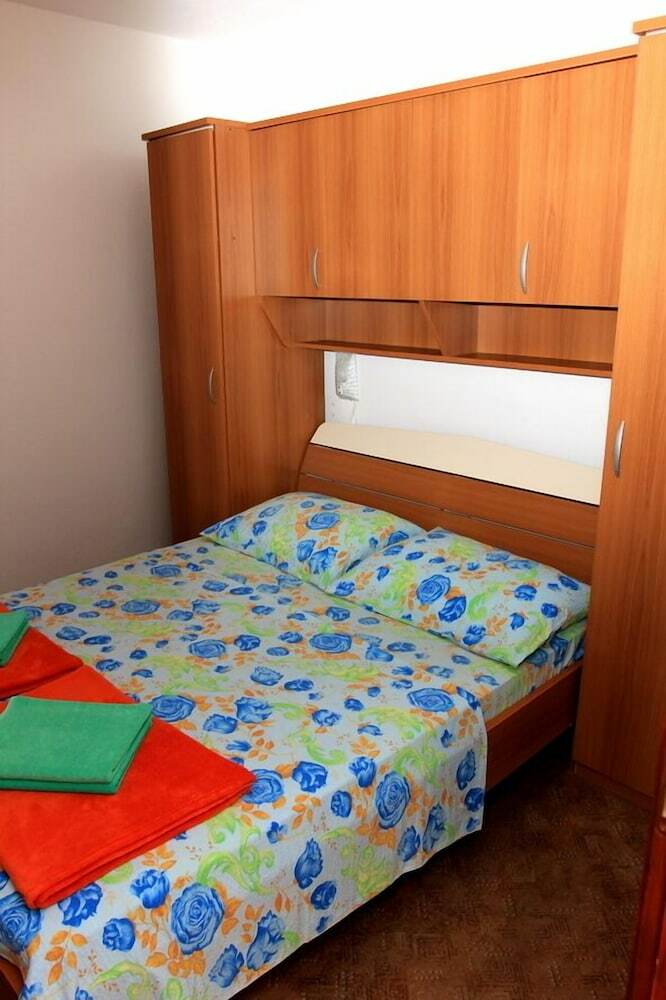 Apartments Mak