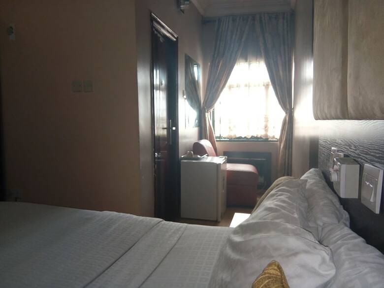 Roses Hotel