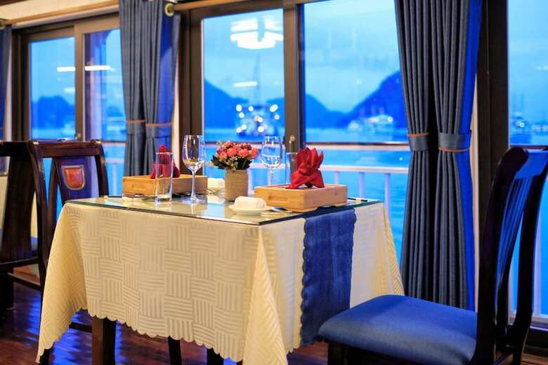 Charm Boutique Cruise