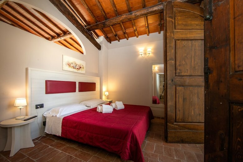 Villa Norcenni Aparthotel