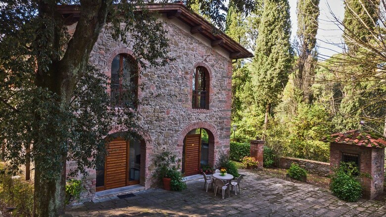 Villa Norcenni Aparthotel
