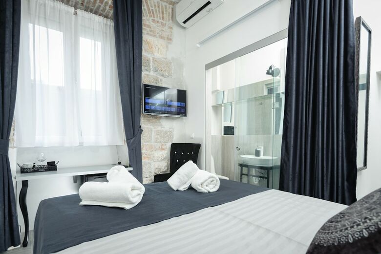 Hotel Avangarde Luxury Rooms